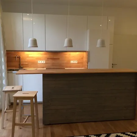 Moderne Studiowohnung In Mit Kueche Und Innenhof شقة كوبورغ