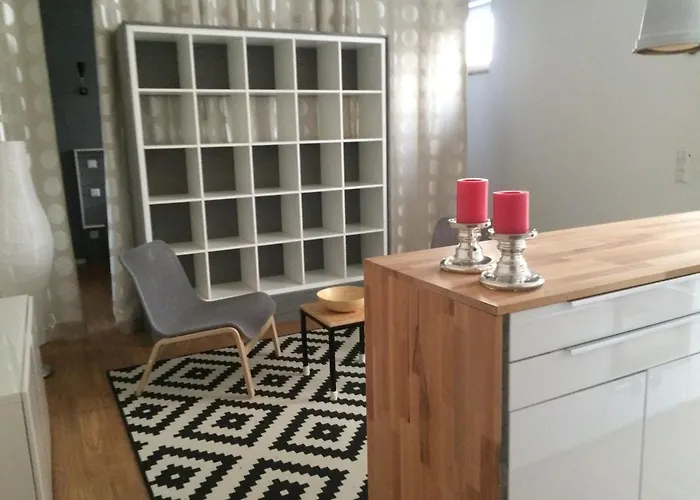 Moderne Studiowohnung In Mit Kueche Und Innenhof * Coburg